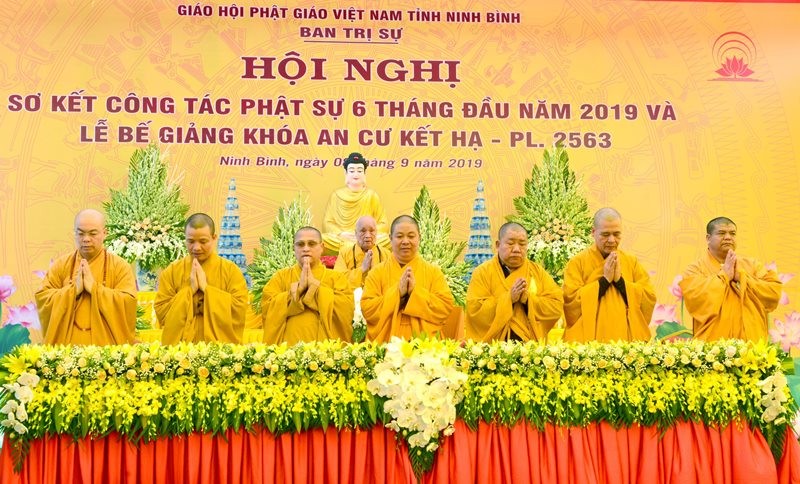 Ninh Bình: Sơ kết công tác Phật sự, bế giảng khóa An cư ảnh 3 Ban chỉ đạo khóa An cư.jpg