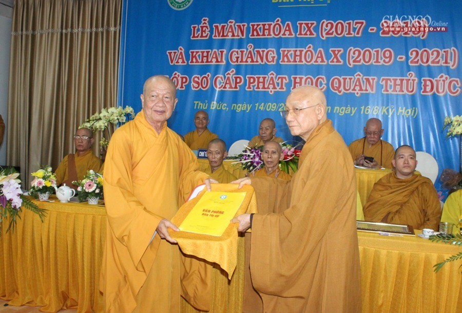 Lễ mãn khóa Lớp sơ cấp Phật học Q.Thủ Đức ảnh 7 16sc.jpg