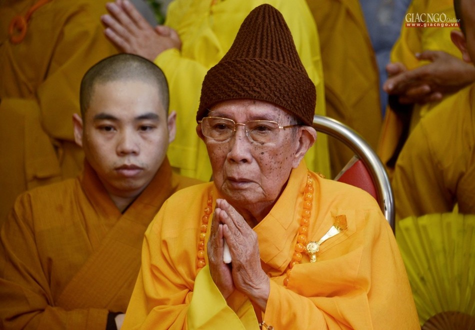 Tang le HT Vien Giac GNO (1).JPG