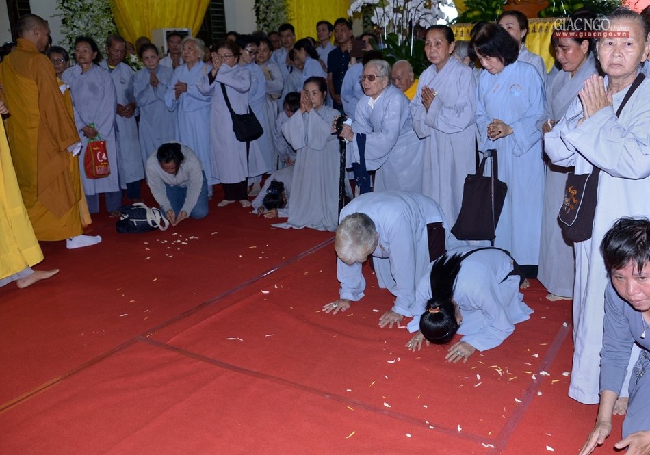 Tang le HT Vien Giac GNO (9).JPG