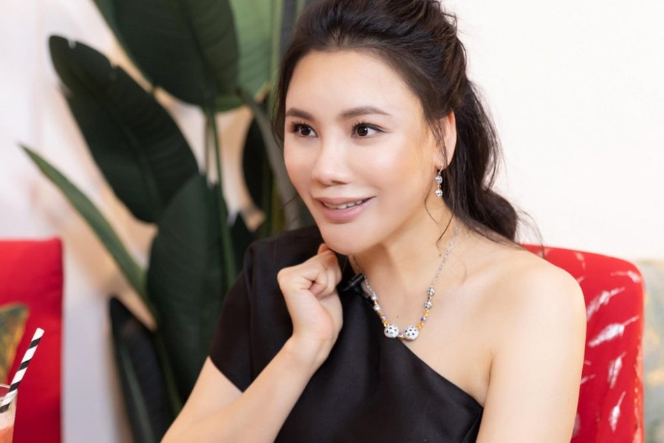 Ca sĩ Hồ Quỳnh Hương: "Tôi ăn chay để cứu chính mình!" ảnh 1 Ho Quynh Huong: 'Toi chanh, rat luy tinh va tieu tien khong can dem!' hinh anh 1