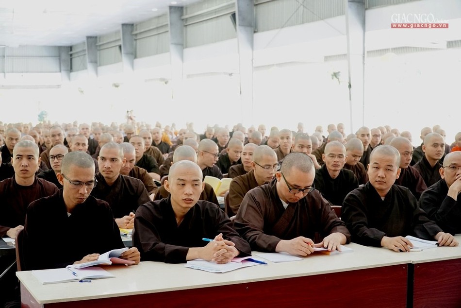 Ban Tôn giáo Chính phủ phổ biến luật tại Học viện ảnh 7 H3.jpg