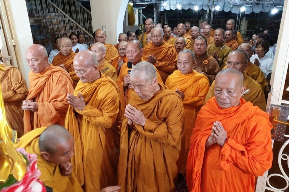 Nhập kim quan cố Trưởng lão HT.Thích Giác Thuận ảnh 2 H2.jpg