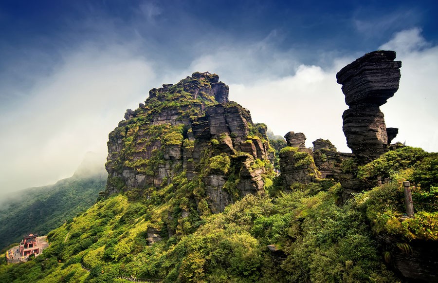 Những ngôi già-lam bồng bềnh trên biển mây ảnh 11 11.jpg