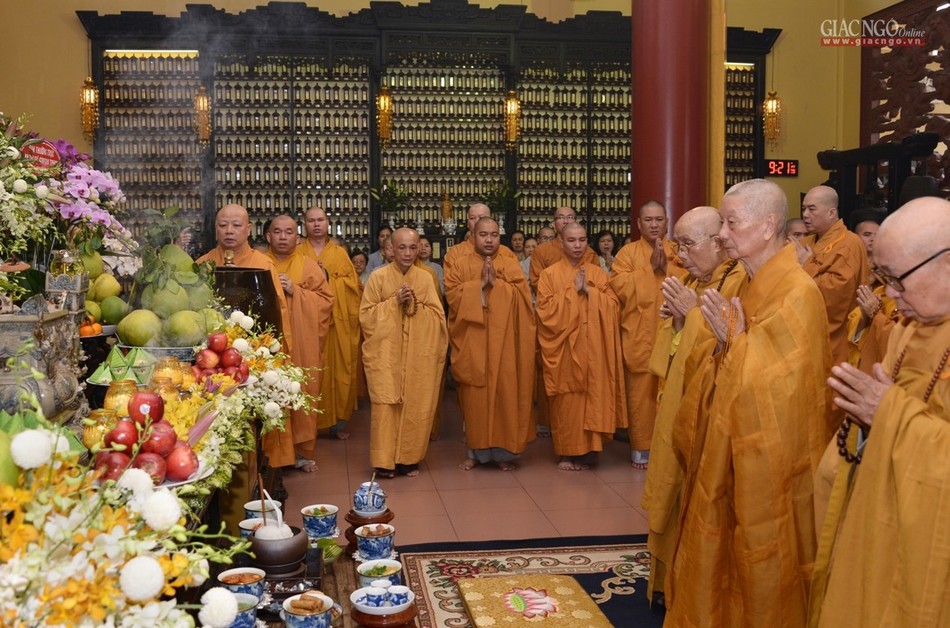 Tưởng niệm Đại lão HT.Thích Trí Quang tại chùa Ấn Quang ảnh 10 9aq.jpg