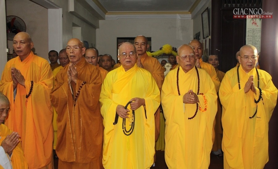 TT-Huế: Lễ nhập kim quan NT.Thích nữ Diệu Tấn ảnh 4 2.jpg