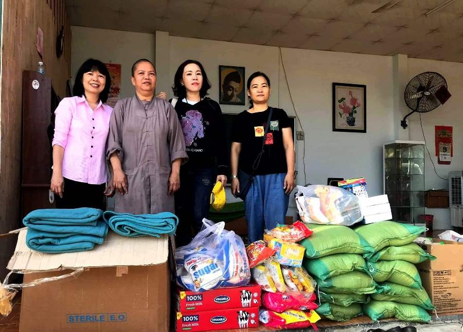 Nhóm thiện nguyện trao qua tại chùa Lộc Thọ (xã Vĩnh Ngọc, TP. Nha Trang).jpeg