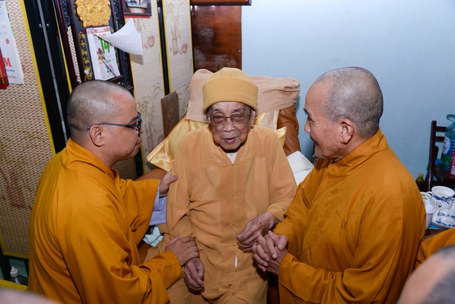 HUY_1150.jpg