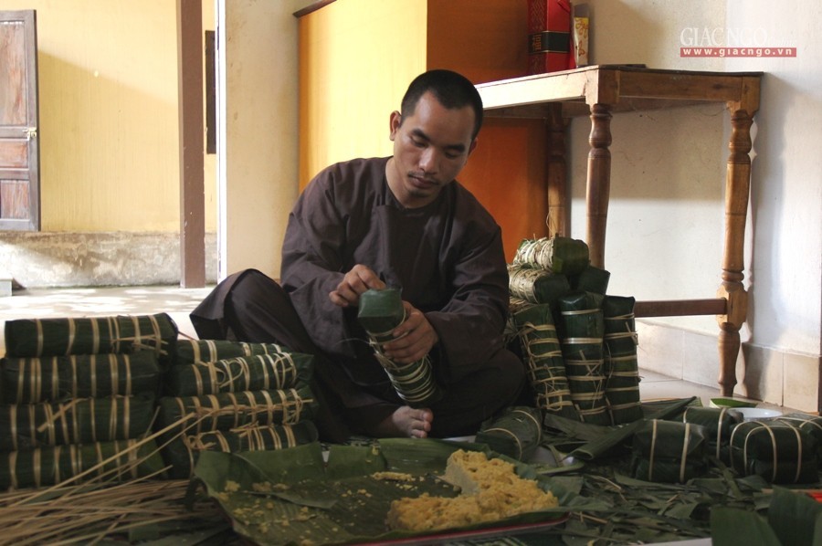 Chùa ở cố đô Huế những ngày cuối năm ảnh 9 11.jpg