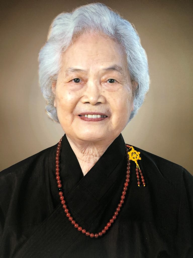 Anh Cao pho.jpg
