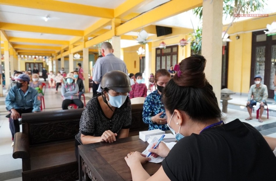 Khai trương siêu thị 0 đồng tại chùa Vĩnh Nghiêm ảnh 5 9st.jpg