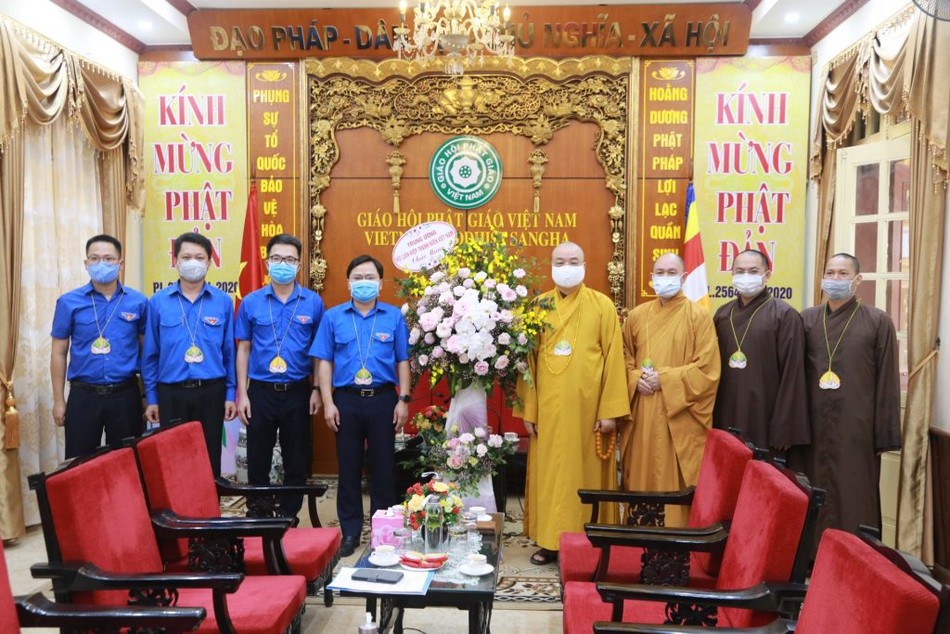 Bí thư Vương Đình Huệ chúc mừng Phật đản tại Trụ sở TƯGH ảnh 6 hn 6.jpg