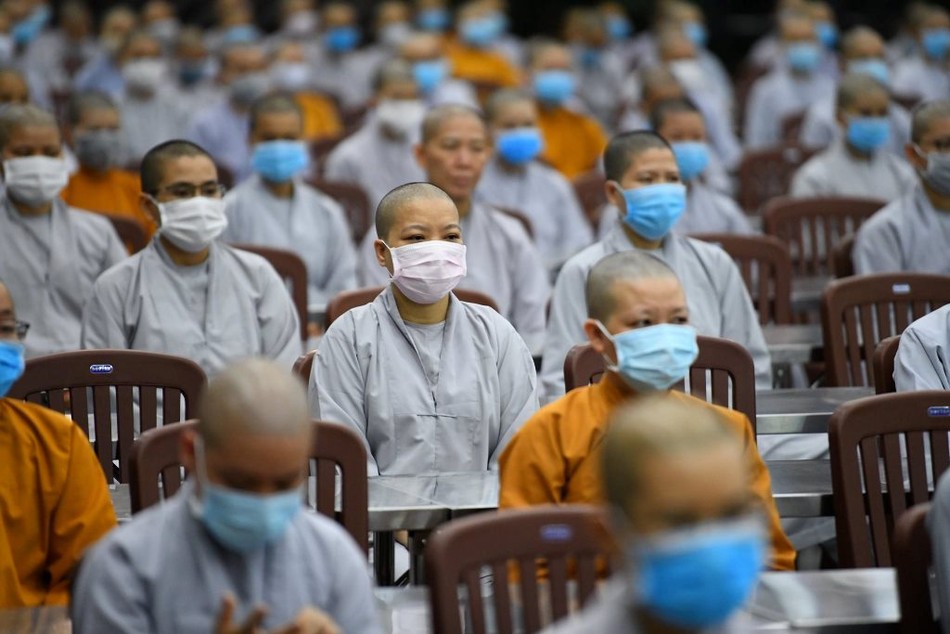 TP.HCM: Tăng Ni sinh Học viện trở lại học nội trú ảnh 4 08.jpg