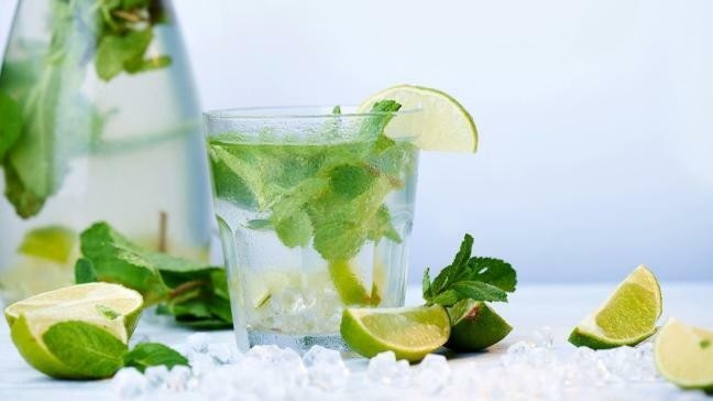 5 thức uống giảm mụn ảnh 1 giammun.jpg