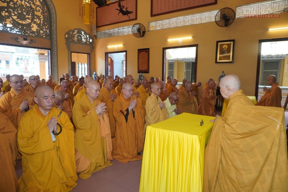 Chư Tăng Phật giáo Q.10 tác pháp an cư ảnh 6 11aq.jpg