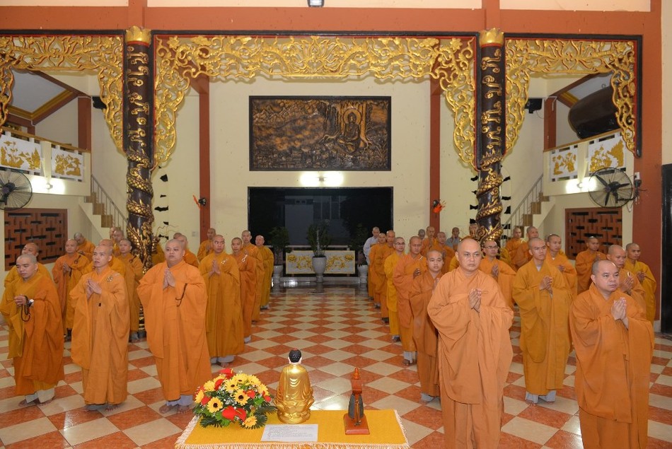 Chư Tăng tác pháp an cư tại chùa Hưng Phước ảnh 3 2q3.jpg