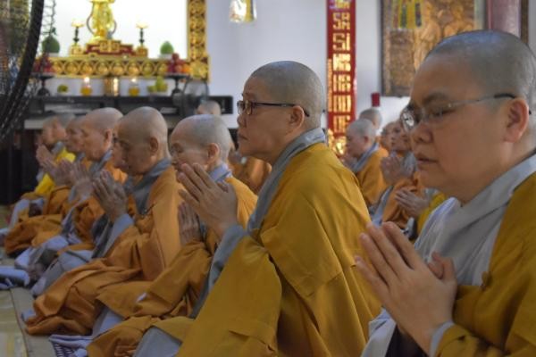 Chư Ni Phật giáo Q.3 tác pháp an cư ảnh 2 3ph.jpg