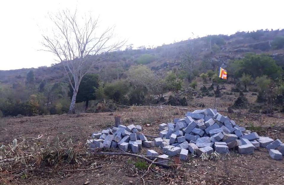 Biến nơi hoang vu thành Phật đài nghiêm tịnh ảnh 2 Nơi xây móng tôn tượng Phật Quan Âm.jpg