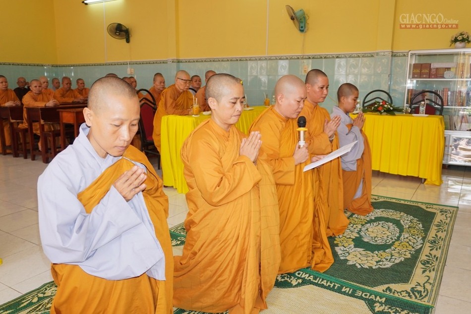 BTS Phật giáo TP.HCM tiếp tục thăm trường hạ ảnh 13 28nd.jpg