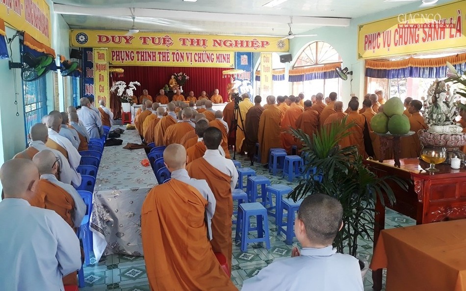 BTS Phật giáo TP.HCM tiếp tục thăm trường hạ ảnh 17 gH4.jpg
