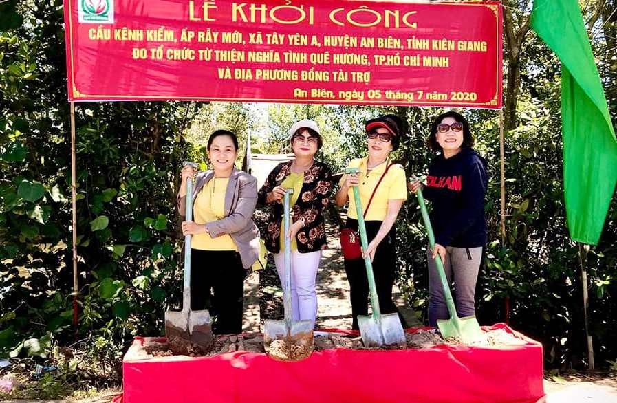 Khoi cong cau.jpg