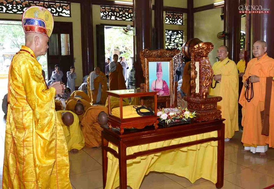 Le chung that HT Phuoc Son- Thien vien Van Hanh (25).jpg