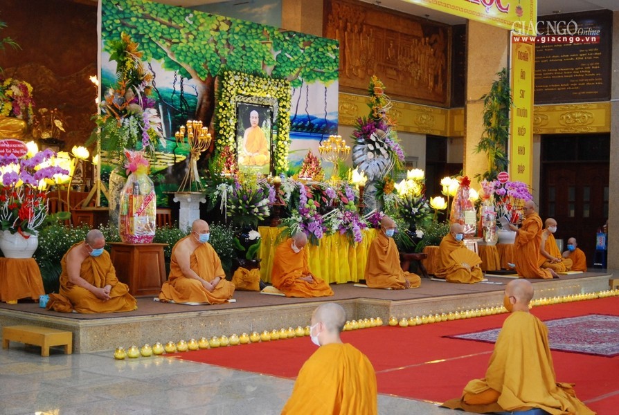 Tưởng niệm Hòa thượng Pháp sư Giác Nhiên ảnh 2 H2.jpg