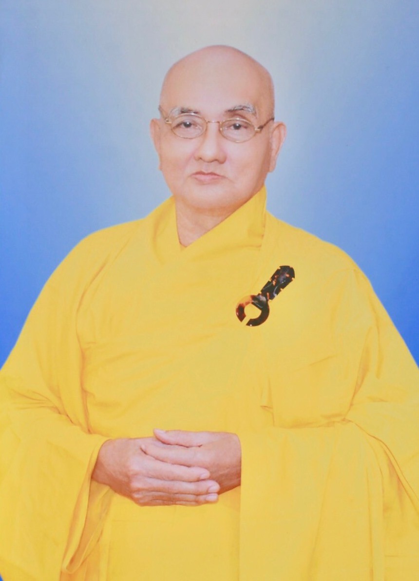 Di ảnh Hòa thuợng Thích Thiện Huệ.JPG