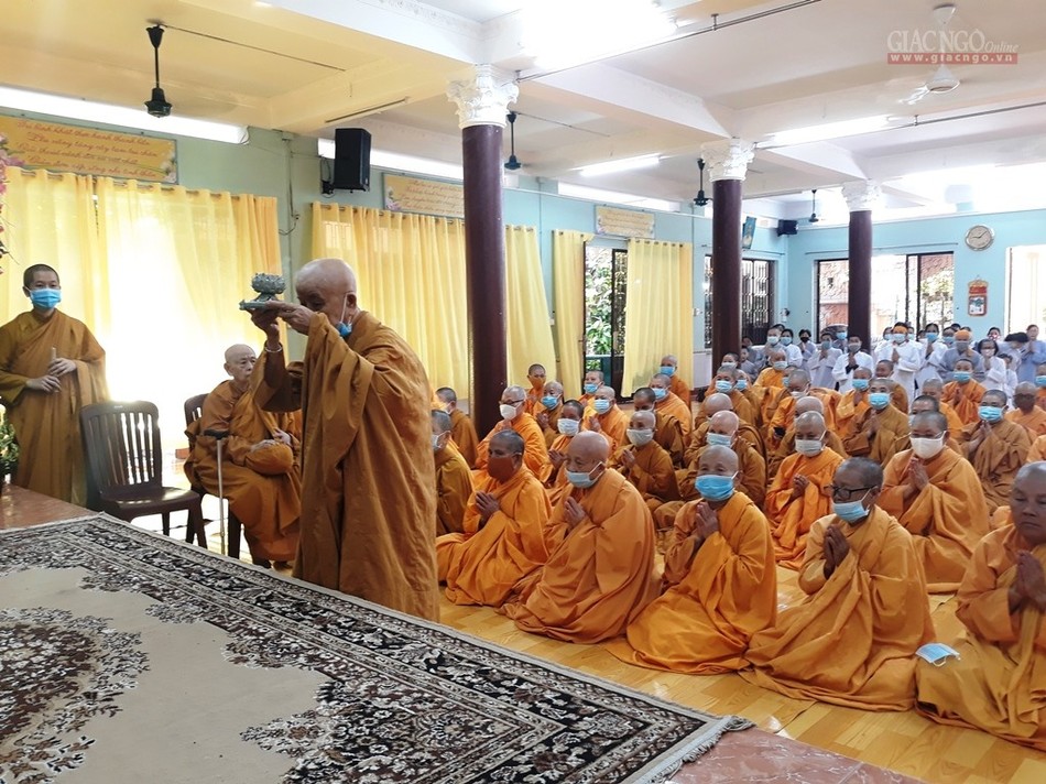 Tưởng niệm Tiểu tường NT.Ngoạt Liên (1924-2019) ảnh 4 H4.jpg