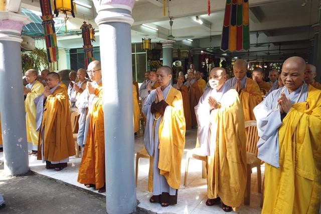 80 Tăng Ni trường hạ chùa Cả tạ pháp An cư ảnh 4 namdinh 4.jpg
