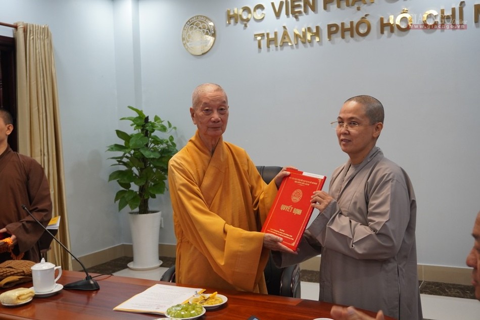 Học viện Phật giáo VN tại TP.HCM họp mở rộng ảnh 7 6hv.jpg
