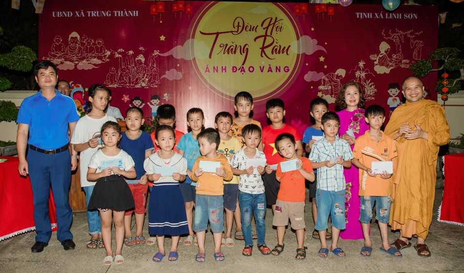 TRUNG THU LS 1.jpg