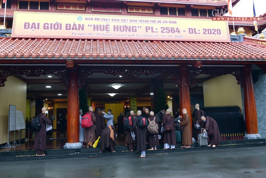 Giới tử tập trung tại VNQT (1).jpg