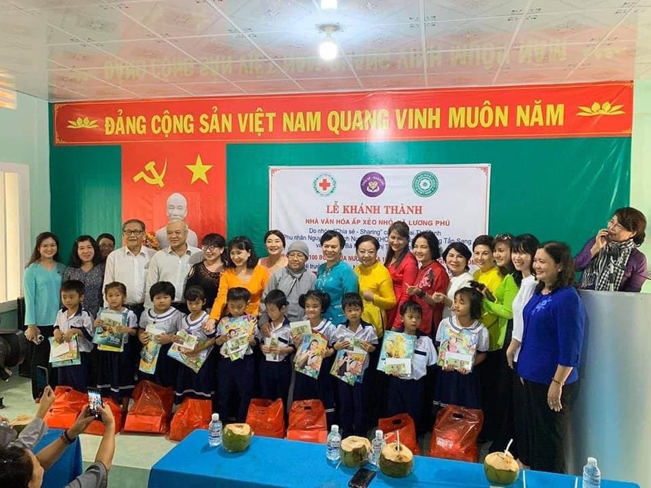 NT.Thích nữ Từ Nhẫn, bà Mai Thị Hạnh làm từ thiện ở Bến Tre ảnh 2 btre 1.jpg