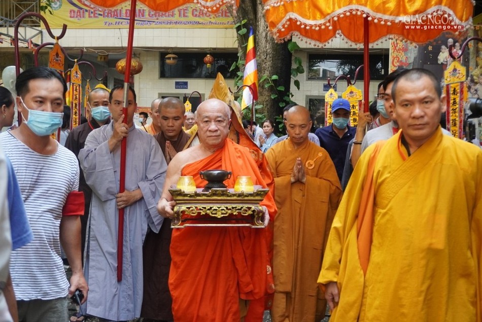 PHUC CHUC TRU TRI (3).JPG