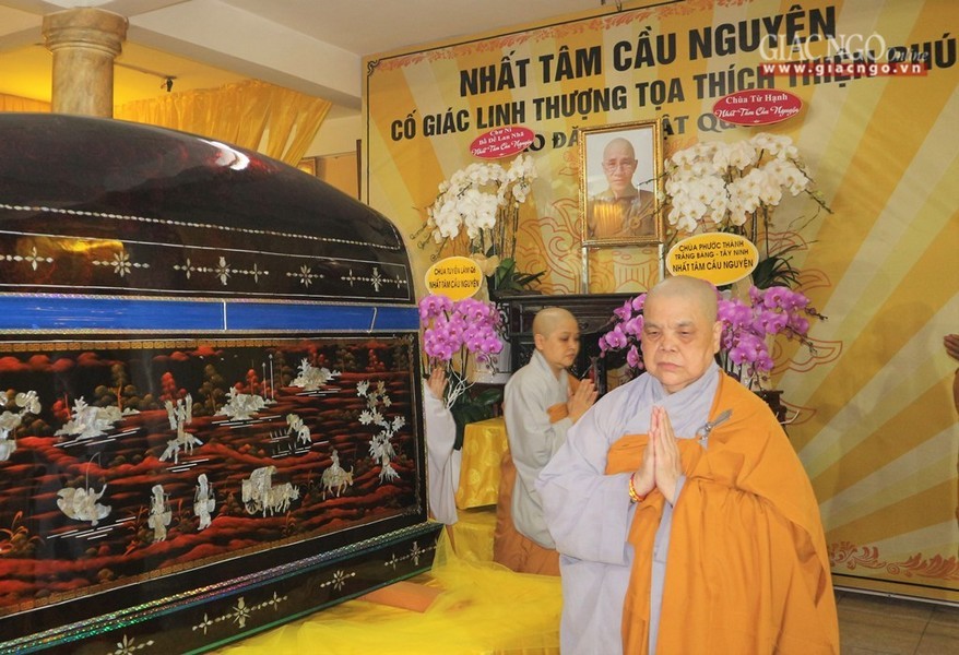 Lễ nhập kim quan TT.Thích Thiện Phú ảnh 5 tng.5b.jpg