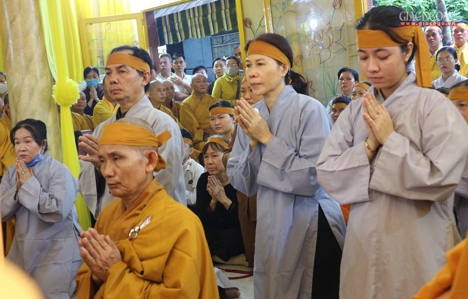 Phụng tống kim quan HT.Thích Thiện Phú trà-tỳ ảnh 6 diquan.5b.jpg