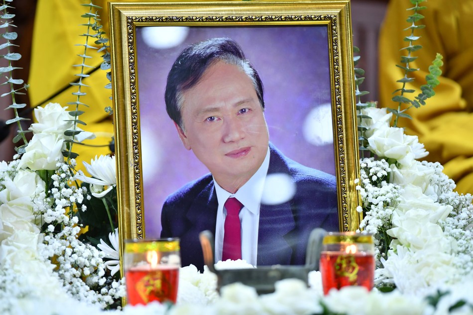 Tưởng niệm nhạc sĩ Lam Phương (1937-2020) ảnh 1 132913927_3933102846713650_2596232936349188889_o.jpg